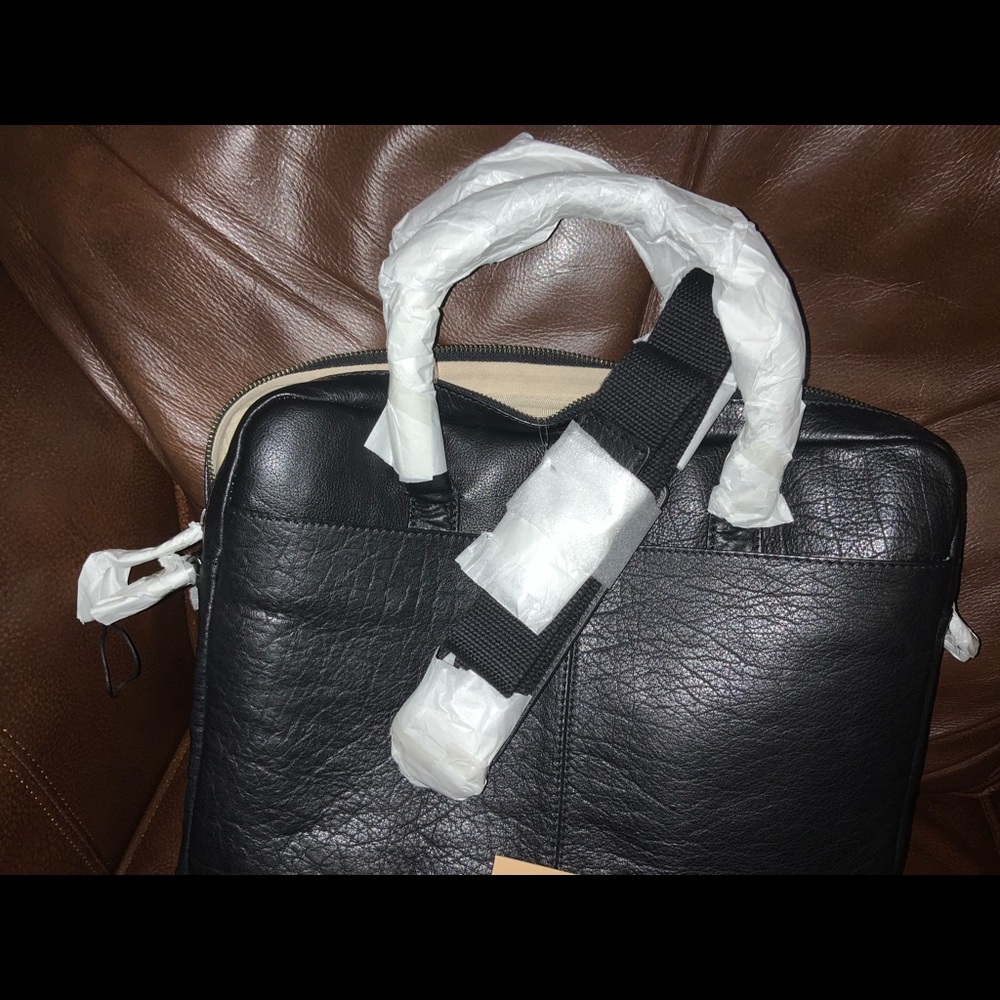 Frye Black Leather Laptop Bag - Picture 3 of 10